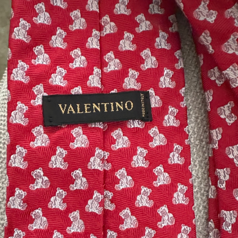 Red Patterned Men's Tie - Picture 3 of 4